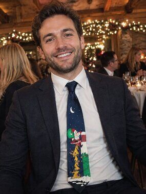 Hallmark Yule Tie Greetings Tie Silk Santa Reindeer Presents Rooftop Chimney